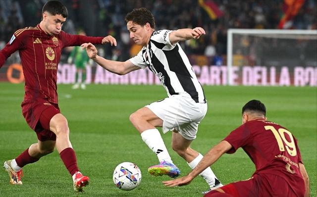 关于意甲今夜走向成谜，尤文图斯单刀错失，气氛紧张，赛程密集仍需轮换的信息